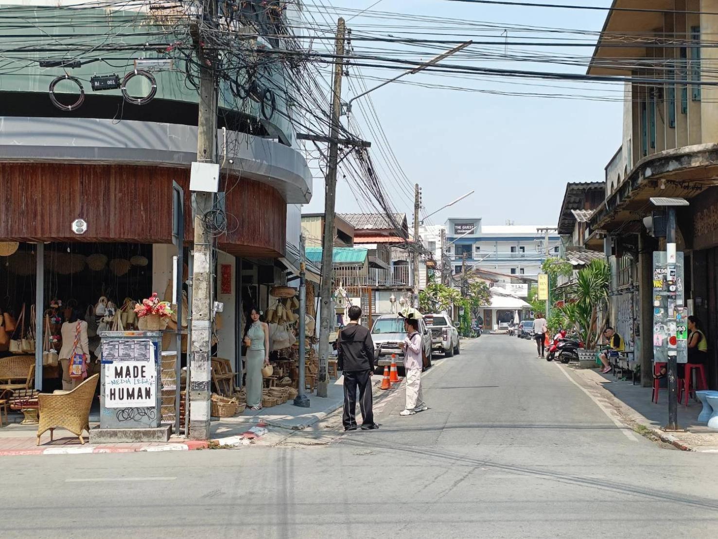 The Guest Chang Moi Hotel Chiang Mai Exterior photo